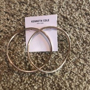 Gold hoop earrings!